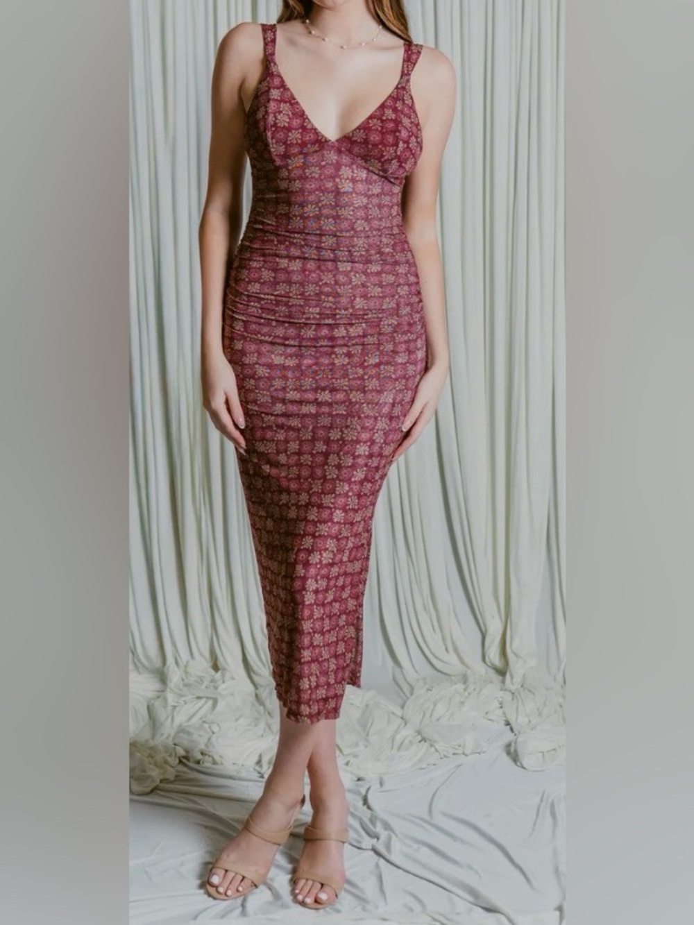 Free People Sleeveless V-Neck Burgundy/Beige Print Boy Skimming Midi Dress: L
